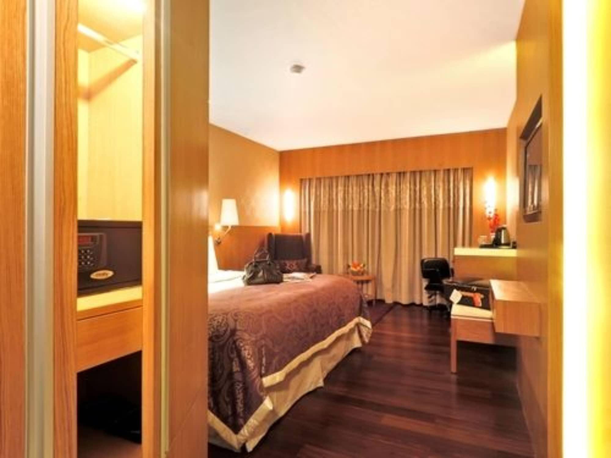 Hotel Bawa International Bombay Extérieur photo